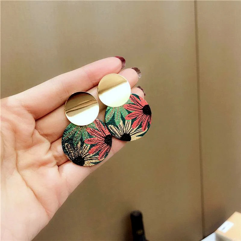 2020 New Spring Vintage Flower Geometric Round Clip on Earrings for Women Without Piercing Fashion Jewelry Ear Clips Wholesale