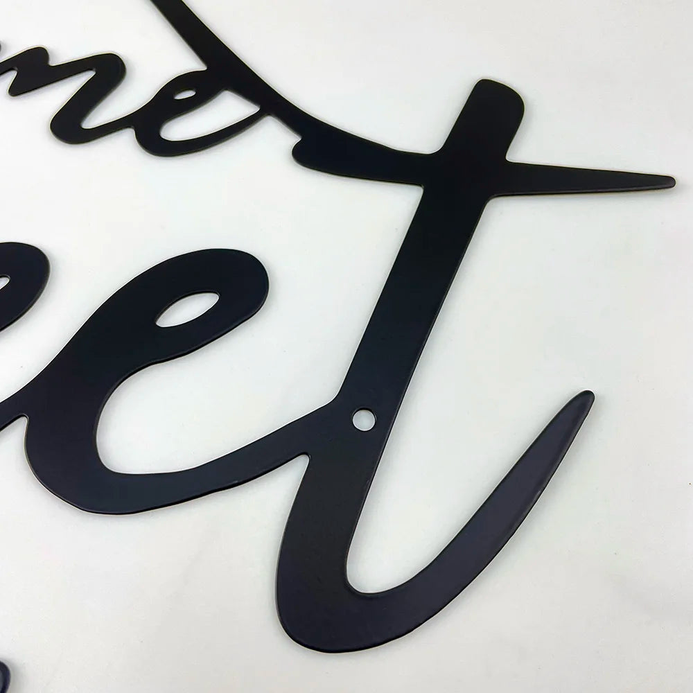 Home Sweet Home Metal Wall Decor Sign Aesthetic Bedroom Room Door Decoration Modern Hangings Plate Decorative Items