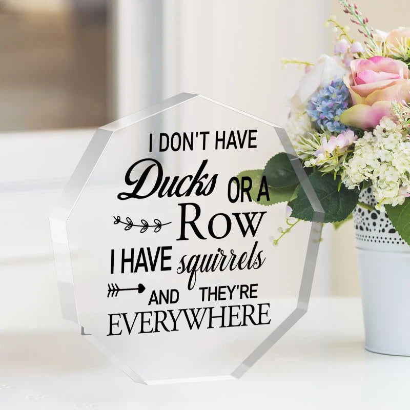 Interesting office decoration, desktop decoration, humorous acrylic family living room, shelves, dining table decoration